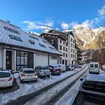 Chamonix, Charming & Balcony شامونكس