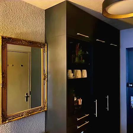 Chamonix, Charming & Balcony Apartament