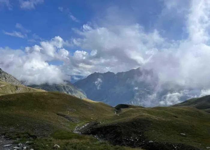 Chamonix, Charming & Balcony Apartament *